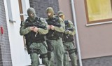 Kraków. Tymczasowy areszt dla sześciu bandytów z gangu porywaczy