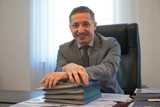 Piotr Kuczera, kandydat na prezydenta Rybnika bez tajemnic. Jest urzędującym prezydentem Rybnika. Ma 47 lat