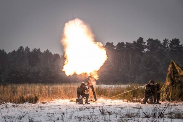 Strzelanie z moździerzy trenowała kompania wsparcia z 7 batalionu Strzelców Konnych Wielkopolskich
