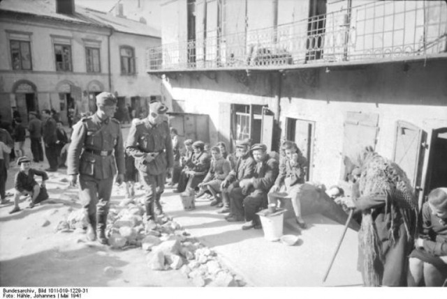 Niemcy w żydowskim Lublinie, rok 1941,