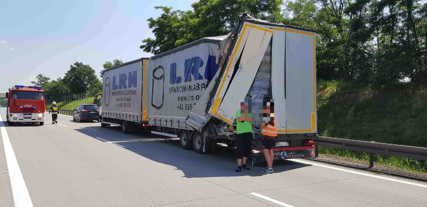 Wypadek na A4. Droga w stronę Wrocławia jest zablokowana. Zderzyły się trzy pojazdy [ZDJĘCIA]