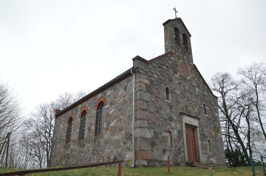 Rusza remont XIX-wiecznego kościoła w Wołczy Wielkiej. Na razie odnowiony będzie dach