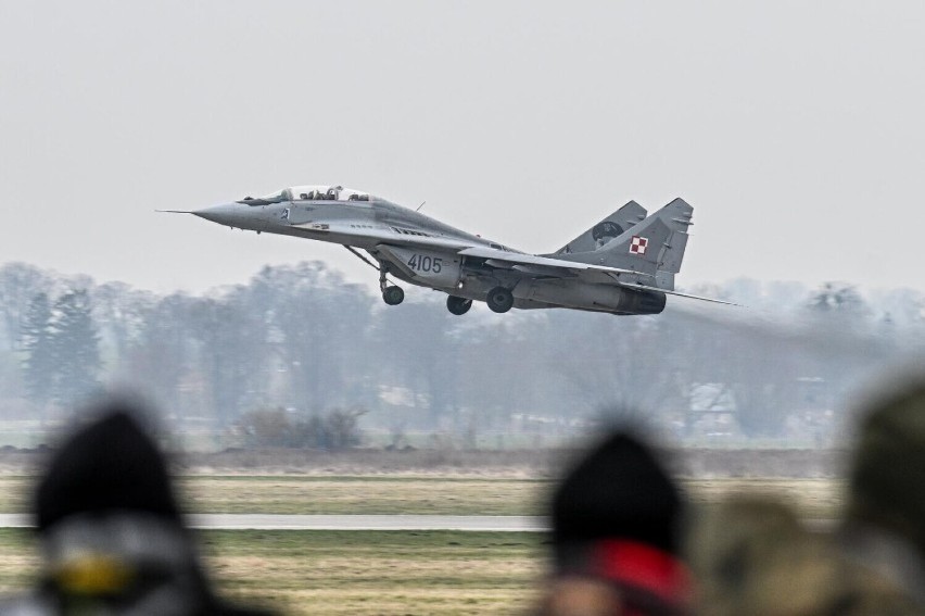 Czy wycofywane myśliwce MiG-29 będą broniły nieba nad Ukrainą walczącą z Rosją? Są zapowiedzi prezydenta i premiera Polski