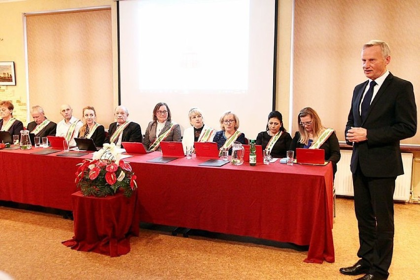 Inauguracyjna sesja nowej Rady Miejskiej w Jedlinie-Zdroju (ZDJĘCIA)