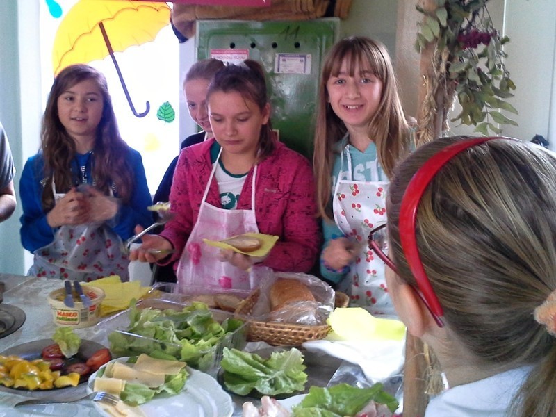 Akcja "Śniadanie Daje Moc" w tarnobrzeskiej "Dziesiątce"