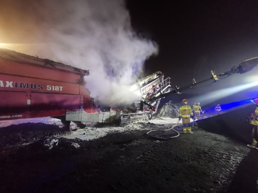 Groźny pożar w Sławkowie. Na terenie Euroterminalu płonął sortownik węgla - zobacz zdjęcia
