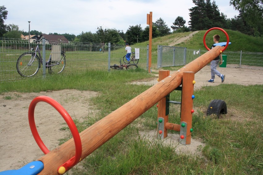 Kuźnia Raciborska: Postawili plac zabaw własnymi siłami