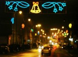 Na ulicach Piotrkowa pojawiły się już pierwsze bożonarodzeniowe dekoracje