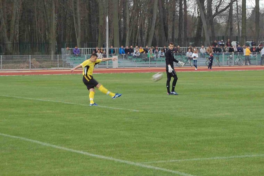 IV liga: lider Gryf 2009 poległ w Malborku