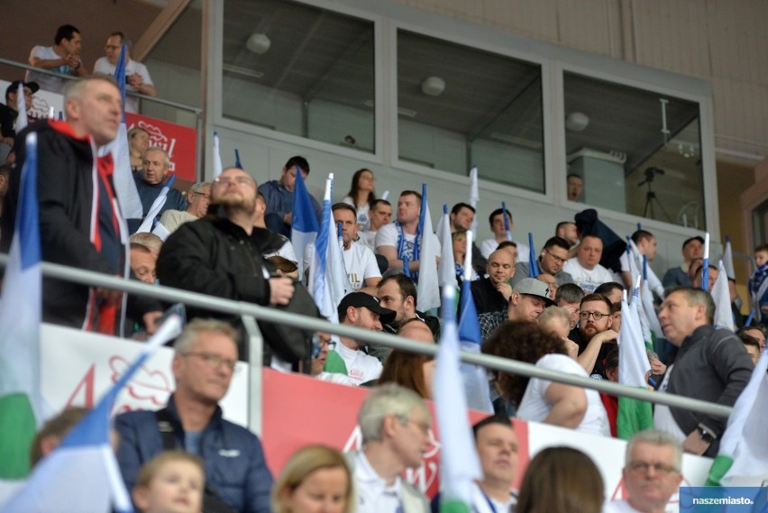 Kibice i Cheerleaders Włocławek podczas meczu Anwil Włocławek - Stelmet Enea BC Zielona Góra 79:96 [zdjęcia]