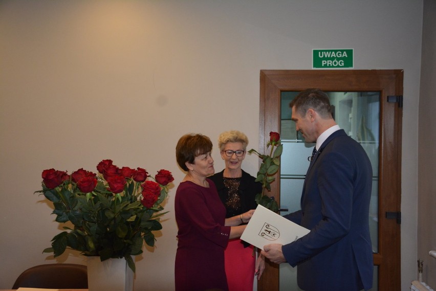 Nowi radni gminy Krzywiń odebrali zaświadczenia o wyborze