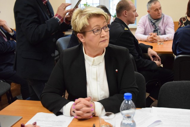 Z prośbą o wsparcie szpitala wystąpiła w imieniu radnych PiS szefowa klubu Anna Sibiert