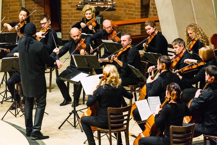 Dzień Papieski w Tychach. Koncert Aukso Orkiestry Kameralnej...