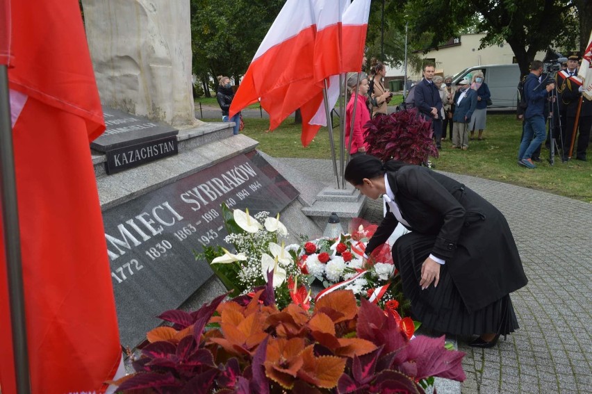 Dzień Sybiraka w Białej Podlaskiej: mieszkańcy uczcili pamięć zesłańców. Zobacz zdjęcia