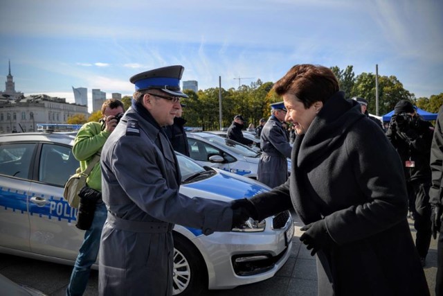 Nowe radiowozy dla stołecznej policji