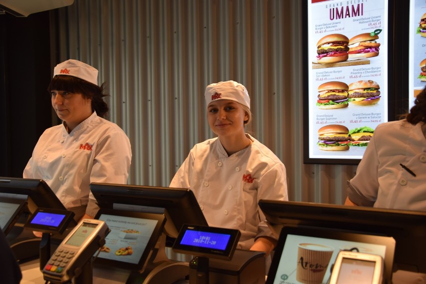 Otwarcie Max Premium Burgers w Świętochłowicach ZDJĘCIA