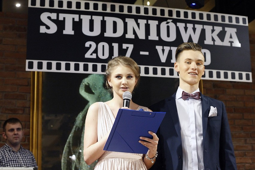 Studniówki 2017. Studniówka VI Liceum Ogólnokształcącego w Łodzi [ZDJĘCIA, FILM]