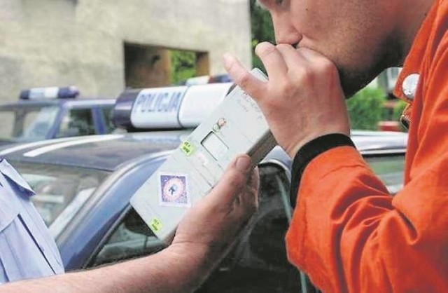 Pijanych kierowców zatrzymano w Klukach/zdjęcie ilustracyjne