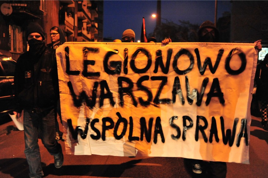 Nielegalny marsz na ul. Wileńskiej. "Legionowo Warszawa...