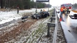 Śmiertelny wypadek na A4 przy węźle Opole Zachód. Nie żyje 32-letni kierowca forda, dwie osoby ranne