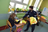 Lekcje prowadzone przez policjantów z KPP w Pucku odbyły się w szkołach w Mrzezinie i Połchowie | NADMORSKA KRONIKA POLICYJNA