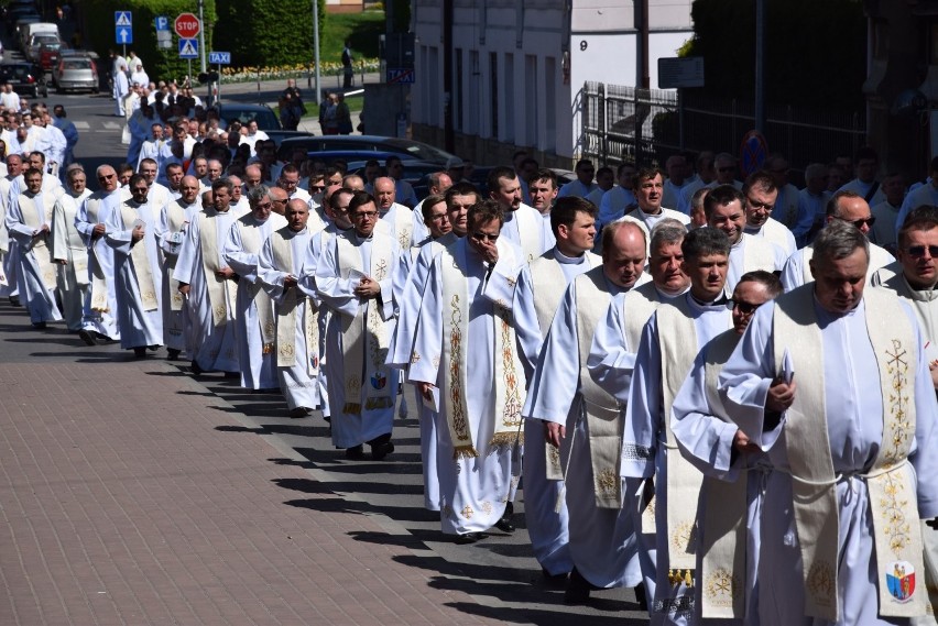 W diecezji tarnowskiej zmieniają się proboszczowie. Ordynariusz wręczył kapłanom nominacje na parafie [LISTA, 06.2020]