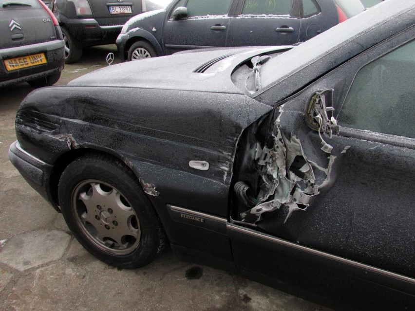 Wypadek w Ratajach: Pijany kierowca wjechał w ludzi