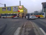 Policja w Międzychodzie: Autobus zablokował skrzyżowanie