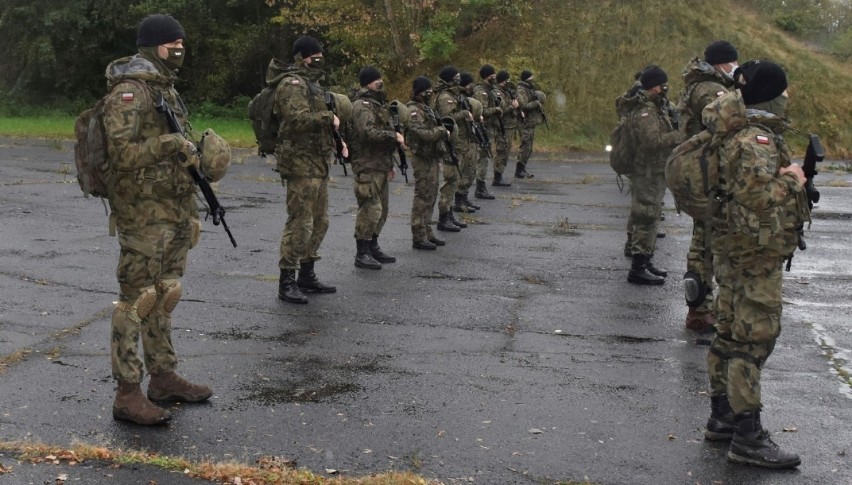 Żołnierze Obrony Terytorialnej z batalionu w Radomiu szkolili się ze specjalsami. Zobacz zdjęcia