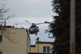 Wojskowy helikopter nad Szczecinkiem. Kilka podejść do lądowiska [zdjęcia]