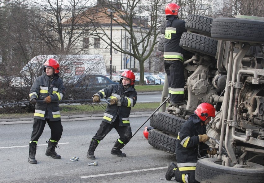 Zdjęcia z wypadku betoniarki, Warszawa, 19.03.2008