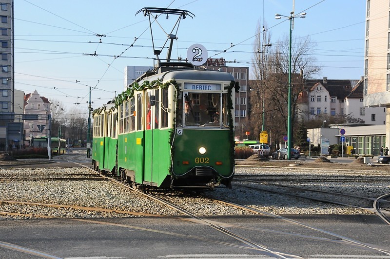 Świąteczna bimba z kolędnikami, Gwiazdorem i... zebrą [ZDJĘCIA]