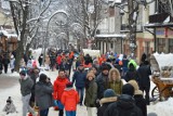 Zakopane zatłoczone. Tysiące turystów. Brakuje wody w kranach [ZDJĘCIA]