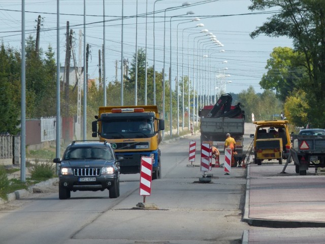 Na ulicy Czyżewskiego pomimo remontu dopuszczony jest częściowy ruch samochodów