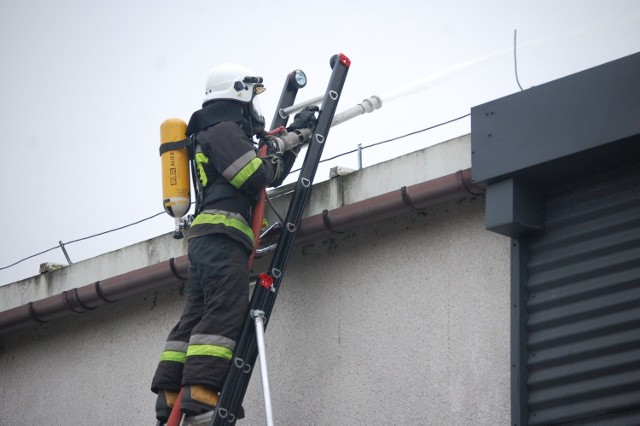 Pierwsze jednostki strażackie  na miejscu zdarzenia powinny być w 15 minut od ogłoszenia alarmu. Zwykle jest to OSP