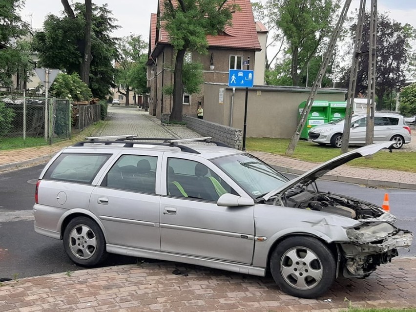 Dobroszyce: Wypadek dwóch pojazdów (FOTO)      