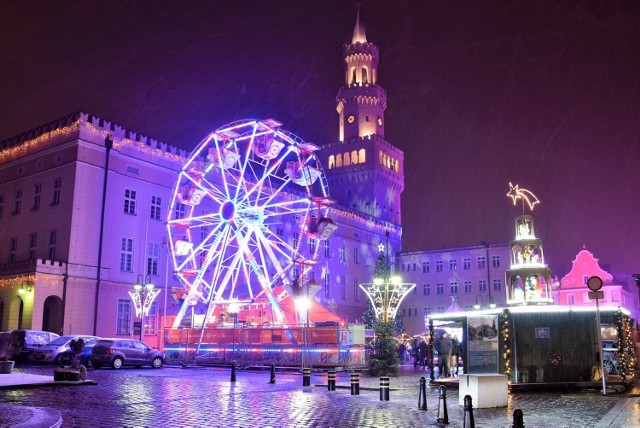 Opole - świąteczna iluminacja miasta