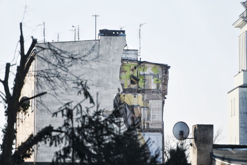 Poznań: Ogromny wybuch na Dębcu. Pięć osób nie żyje, jest wielu rannych [ZDJĘCIA]