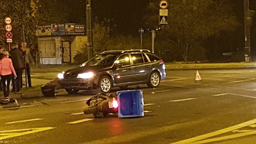 Samochód osobowy zderzył się ze skuterem. Świadkowie...