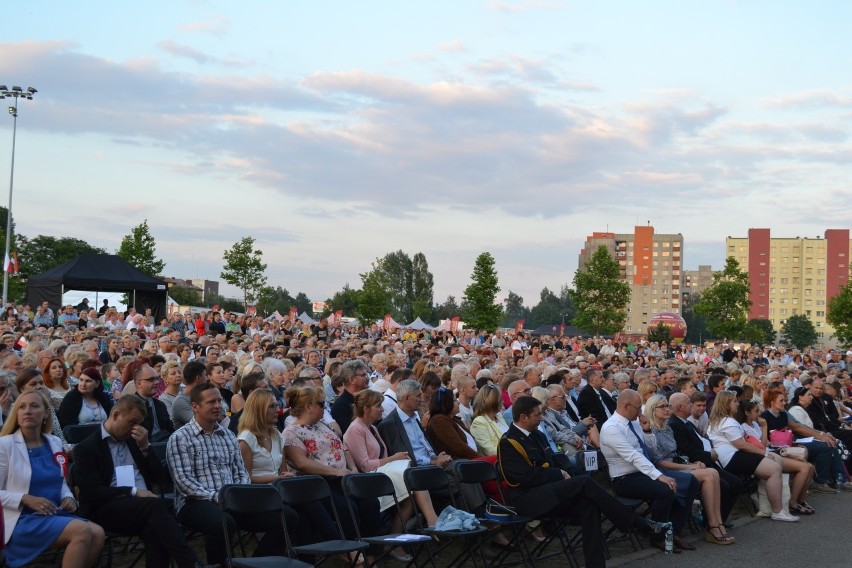 Koncert Piotra Rubika na Placu Papieskim w Sosnowcu ZDJĘCIA