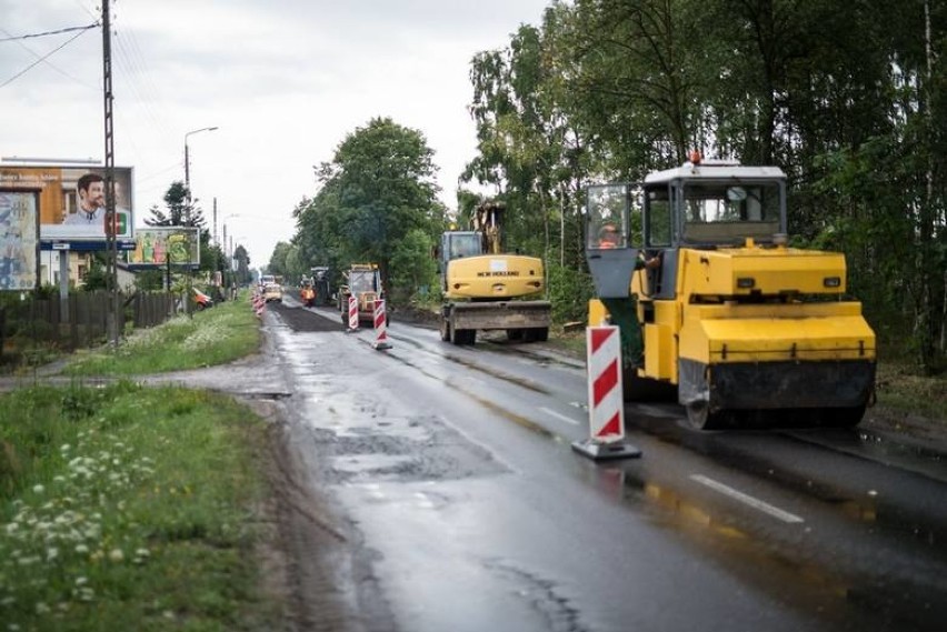 Rozpoczął się remont ulicy Rokicińskiej w Łodzi. Którędy dojechać od strony Tomaszowa? [ZDJĘCIA, OBJAZDY]