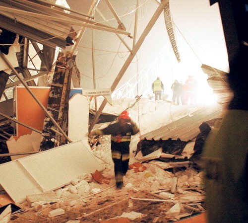Zawalenie się hali MTK spowodowało śmierć 65 osób.