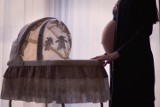 11 mitów na temat ciąży. Obalamy fałszywe tezy dotyczące zakazów i nakazów dla ciężarnych oraz  płci dziecka w brzuchu mamy