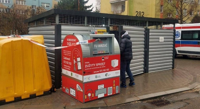 Tragedia w Łodzi. Zwłoki noworodka znaleziono w śmietniku