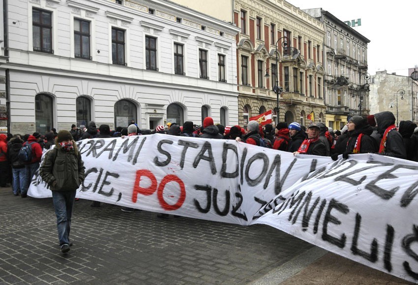 Manifestacja przeszła ul. Piotrkowską od al. Mickiewicza.