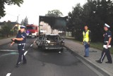 Tragiczny wypadek w Rypinie na Warszawskiej. Kierowca golfa spłonął w aucie [ZDJĘCIA]