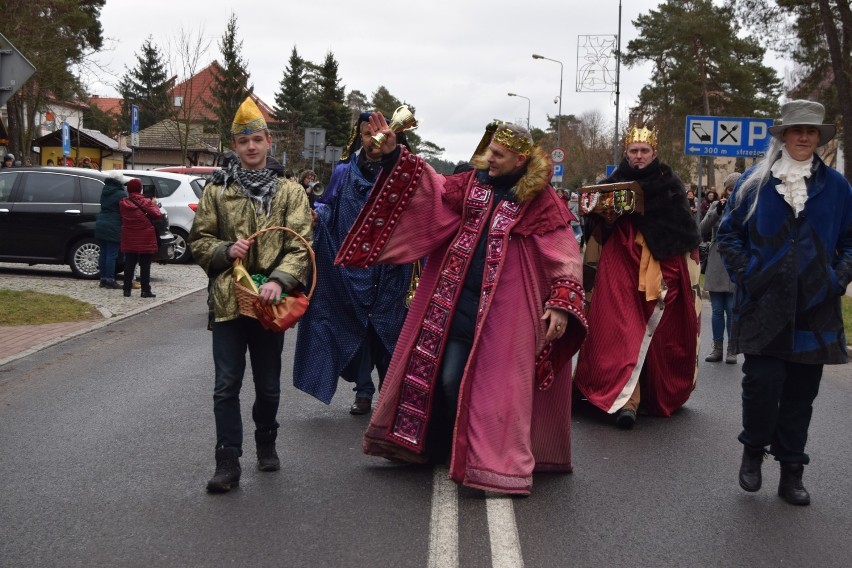 Swój Orszak Trzech Króli ma też Borne Sulinowo. Tak to wyglądało [zdjęcia]