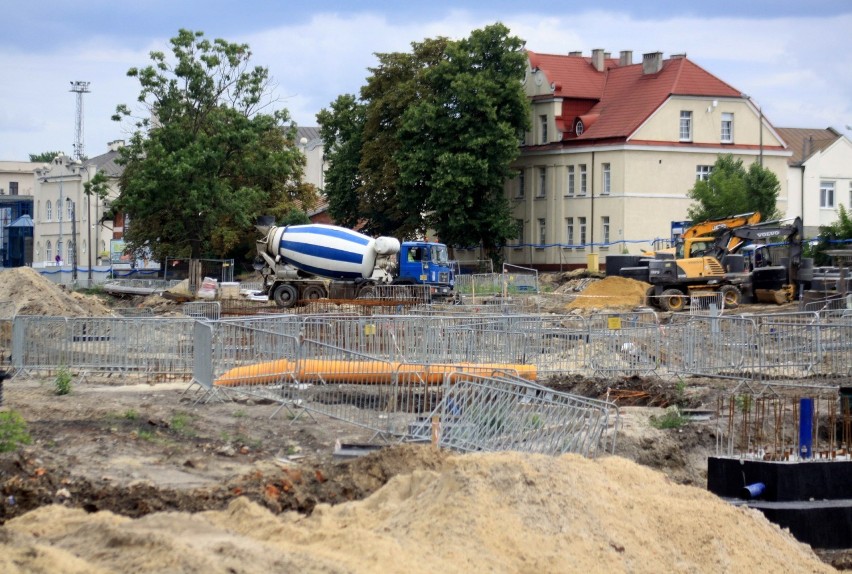 Lublin: Najkosztowniejsza z inwestycji miasta ma rok do finału. Na jakim etapie jest budowa nowego autobusowego dworca metropolitalnego? 