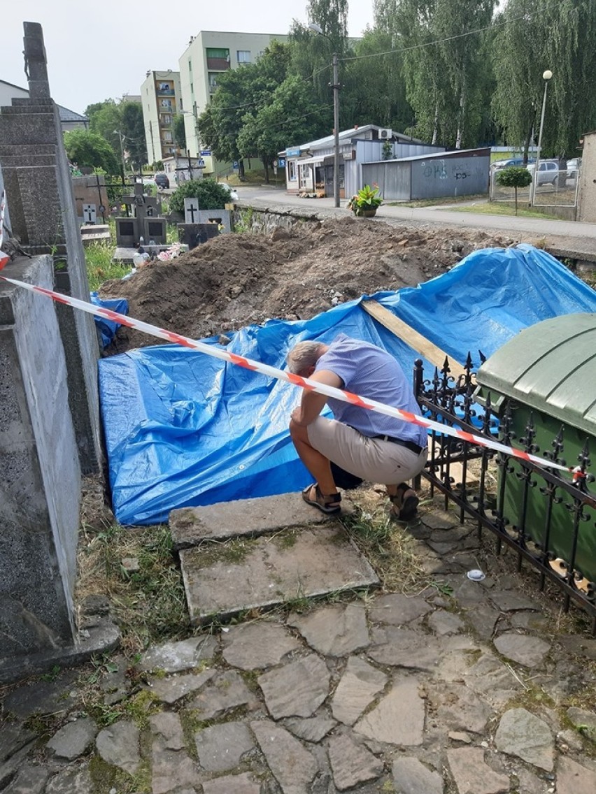 Brzesko. Na cmentarzu wznowiono ekshumację w poszukiwaniu szczątków Żołnierzy Niezłomnych