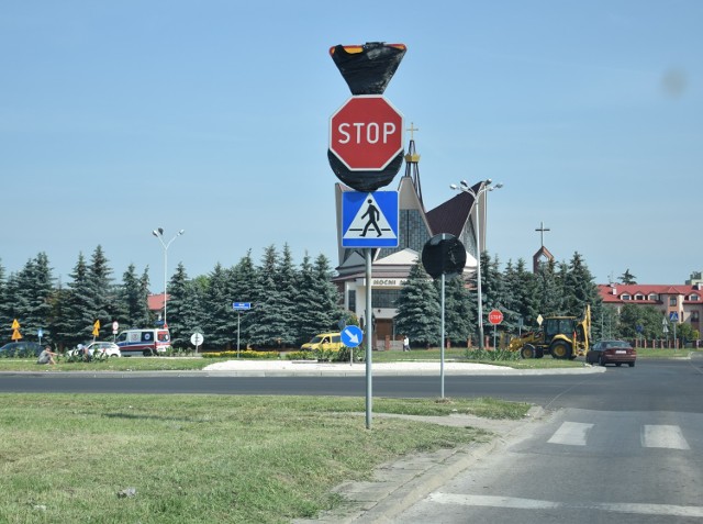 Uwaga Zamość. Rondo na ulicy Wyszyńskiego czekają duże zmiany. Znikną znaki STOP